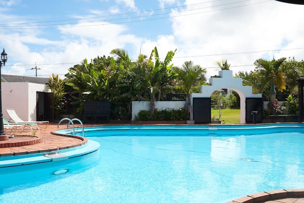 The Pool Resort Villa Ichigoichie Onna Buitenkant foto