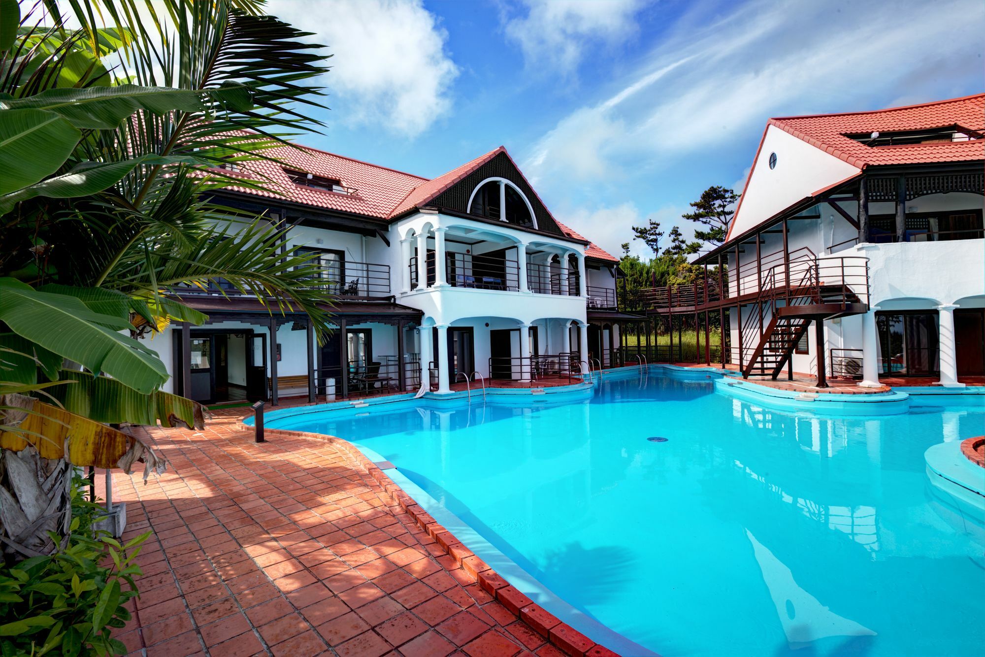The Pool Resort Villa Ichigoichie Onna Buitenkant foto